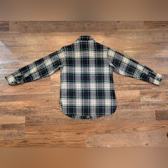 Vintage Woolrich Woman's Wool Button Down Shirt Blue Tartan Plaid USA Wool Sz 12 - Picture 6 of 16